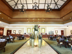 Waterfront Airport Hotel & Casino