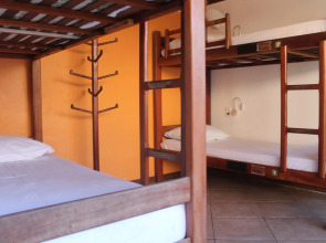 Bamboo Búzios Hostel