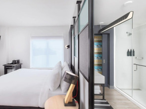 Aloft Fort Lauderdale Airport & Cruise Port