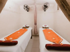 Southern Palms Beach Resort