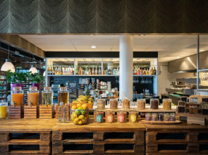 DoubleTree by Hilton Hotel Amsterdam - NDSM Wharf