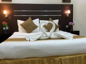 Rest Night Serviced Apartments - AL Nafal
