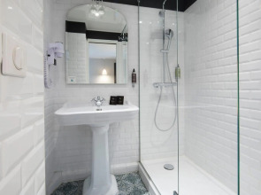 Artemisia Montmartre