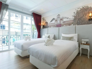 White Ivory Bed & Breakfast