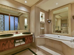 Отель Raffles Dubai