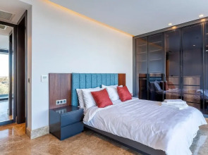 7 Deluxe - Seductive Style and Serenity