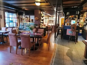 Cronin's Guesthouse B&B