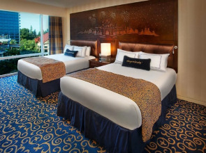 Disneyland Hotel