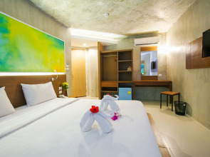 B2 Sea View Pattaya Boutique & Budget Hotel