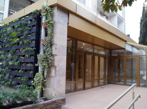 Отель Суббота