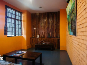 The Explorers Guesthouse and Hostel