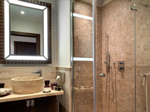 Tiara Miramar Beach Resort