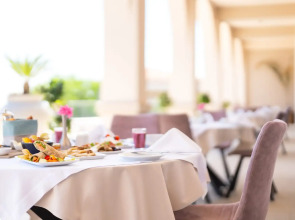 Kresten Royal Euphoria Resort