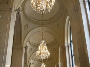 One King West Hotel & Residence