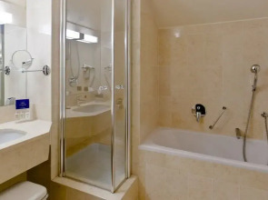 B&B HOTEL Imperia Rossini al Teatro