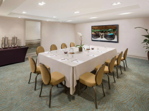 The Palms Hotel & Spa