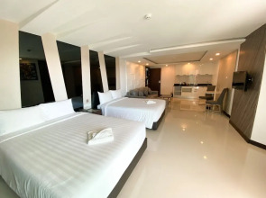 Отель Vareena Palace Hotel