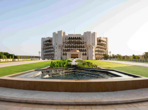Al Bustan Palace, a Ritz-Carlton Hotel