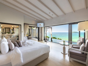 Отель The Shore at Katathani