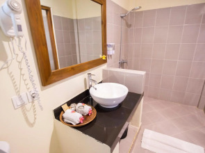 Puri Sari Beach Hotel