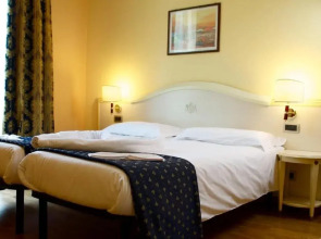 The Lake Como EDITION