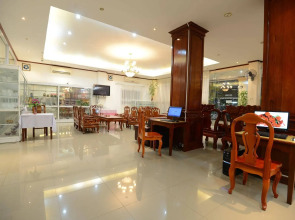 Douangpraseuth Hotel