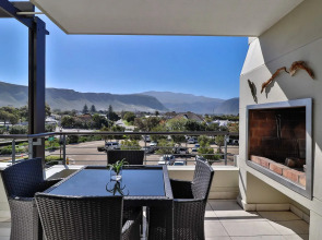 Отель Whale Coast All-Suite-Hotel