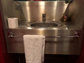 Mayer Sahkulu Suites