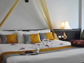 Baan Karonburi Resort