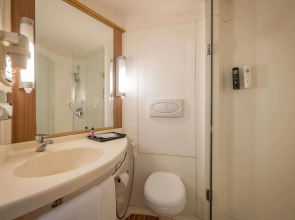 ibis New Delhi Aerocity Hotel