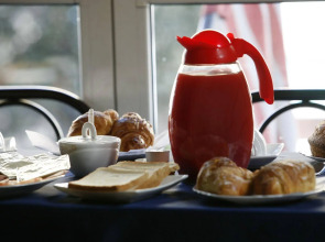 Отель Garibaldi