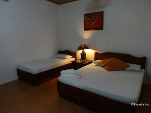 Hibiscus Garden Resort