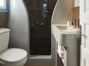 Athiri Santorini Hotel