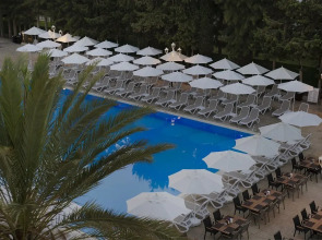Quattro Beach Spa & Resort Hotel