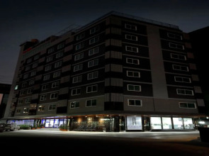 Top High Airport Link Hotel