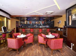 Raviz Center Point Hotel