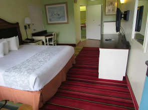 Seralago Hotel & Suites Main Gate East