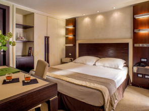 Les Fleurs Luxury House