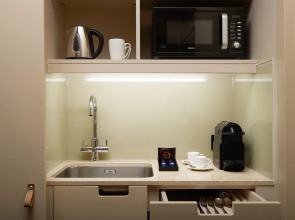 The Resident Victoria