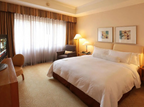 Отель Caravelle Saigon