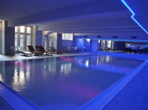 Отель Plus Berlin