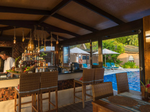 Coco de Mer Hotel and Black Parrot Suites