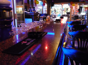 Dolphin Apart & Hotel