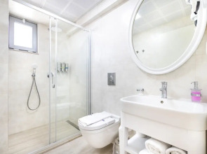 Princess Kinli Suites Hotel