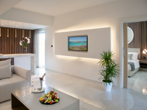 Nissiblu Beach Resort