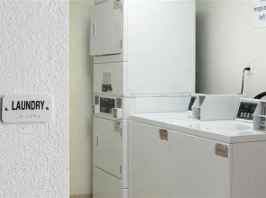 Motel 6 Cutler Bay, FL