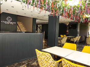 Garden Mode Airport Hotel