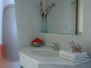 Mirabella Apartments