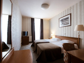 Отель Amberton Cathedral Square Вильнюс