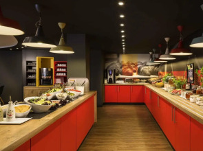 ibis Budapest Heroes Square